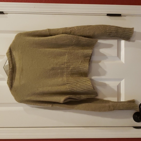 WOODEN SHIPS Beige 3 Button Cropped Cardigan Sweater sz S/M Women's Jumper - Picture 7 of 14